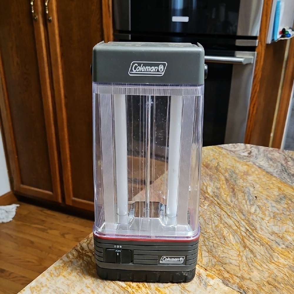 Coleman Twin Tube Fluorescent Lantern